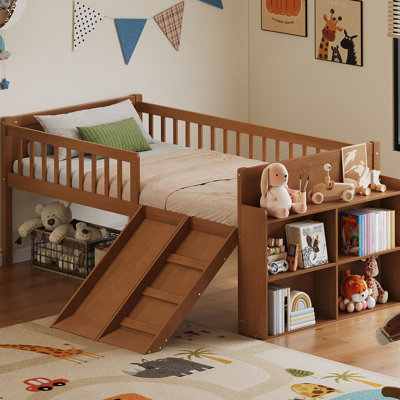 Structure de lit avec tablette de rangement, lit en bois avec glissoire et échelle, garde-corps