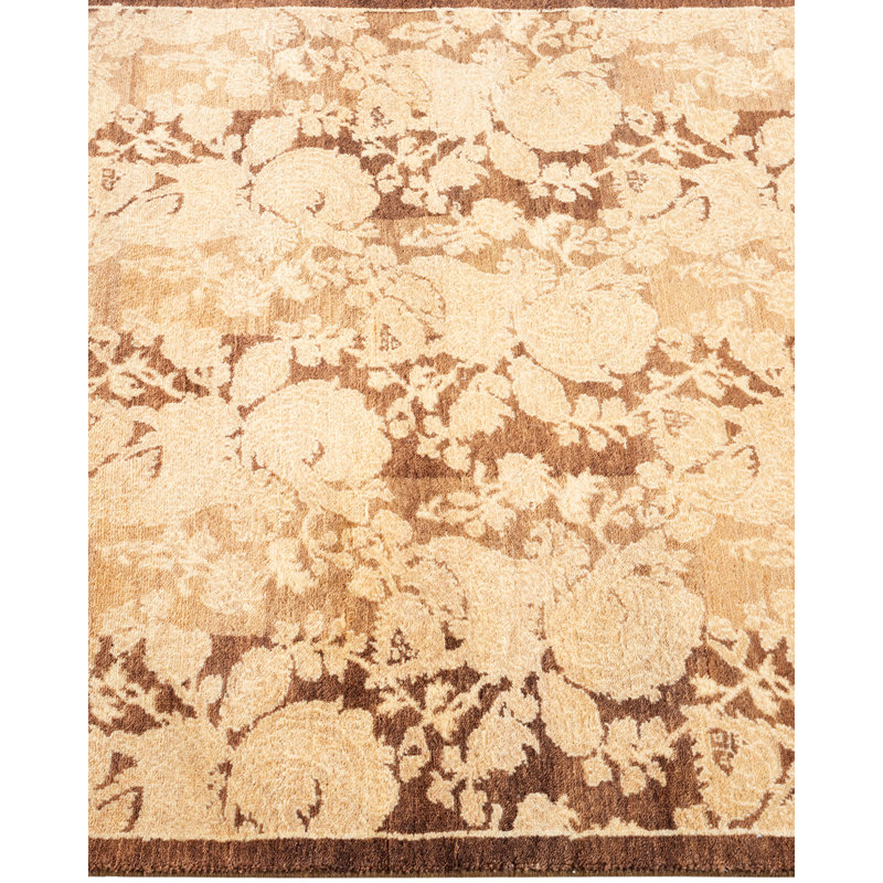 Classic One-of-a-Kind 2' 8" X 6' 1" Hand Knotted Area Rug