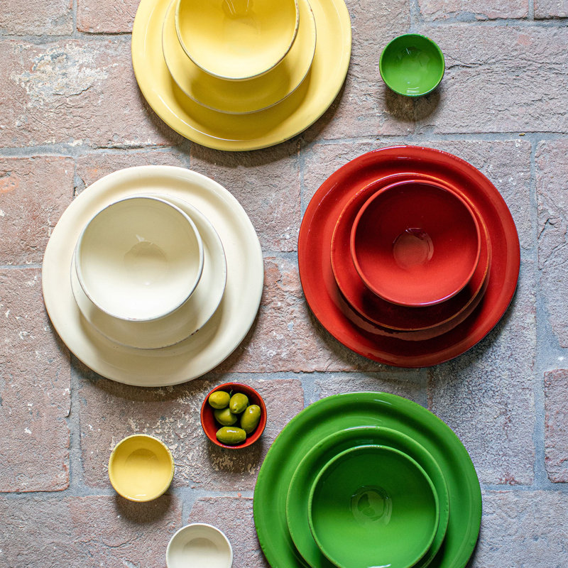 Cucina Fresca Handmade Terracotta Dinner Plate, Crema