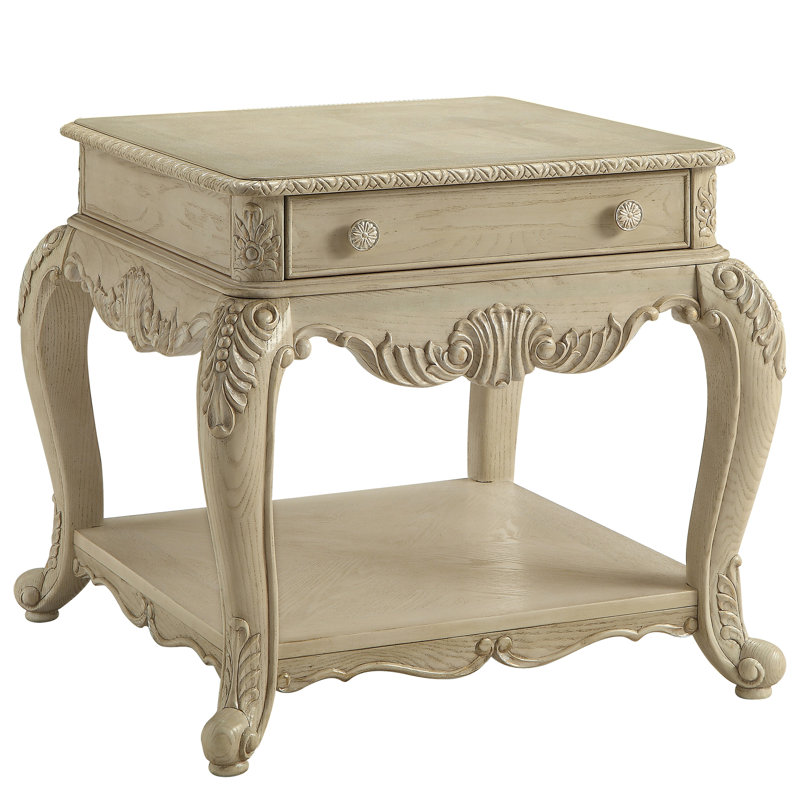 Table de bout blanche antique avec tablette inférieure, 26" H x 26" W x 28" D, White, White, Blanc
