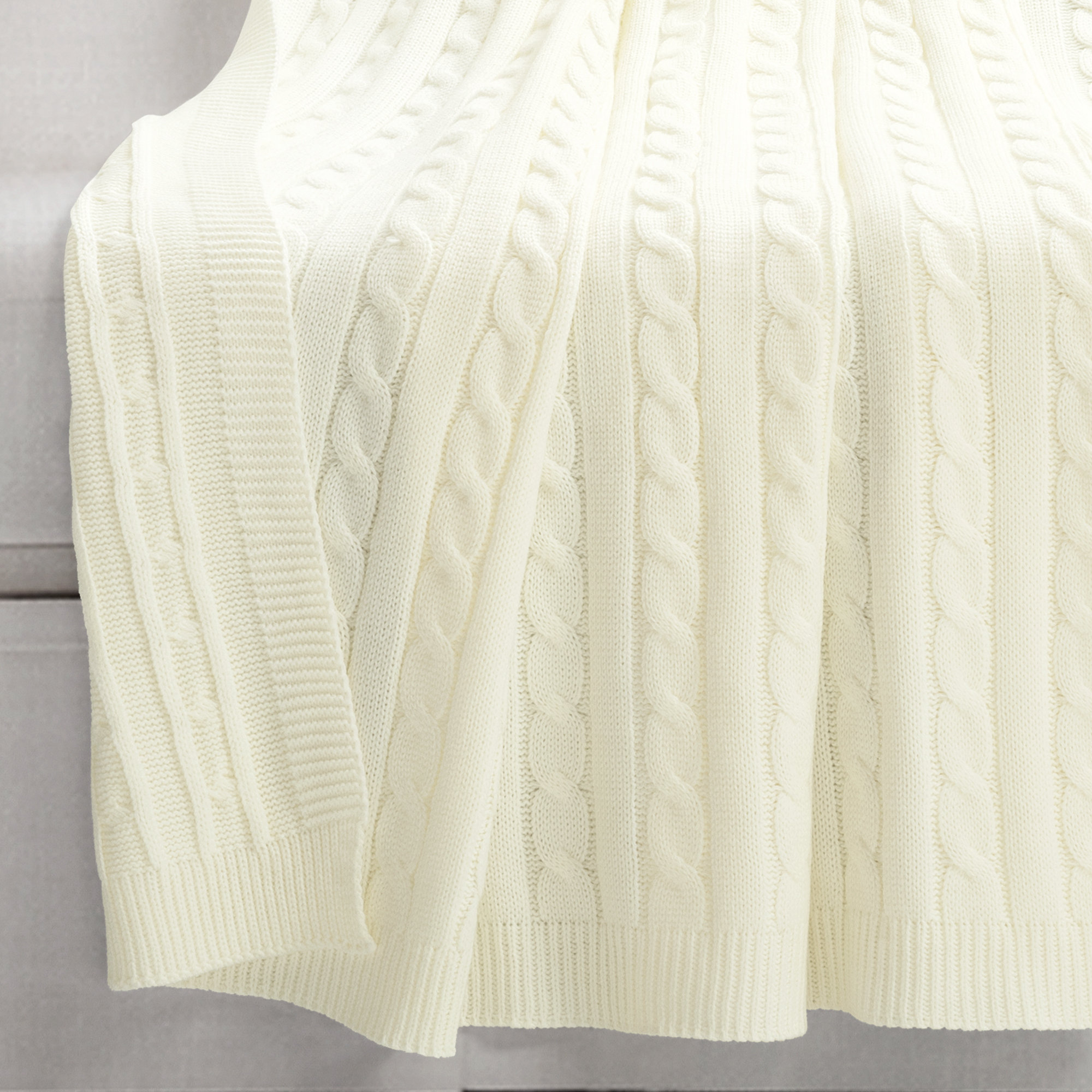 Paisely Plastic / Acrylic Knitted Throw Blanket, Ivory