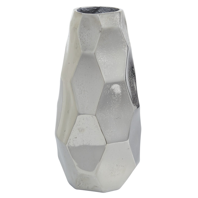 Vase de table en métal Tooborac