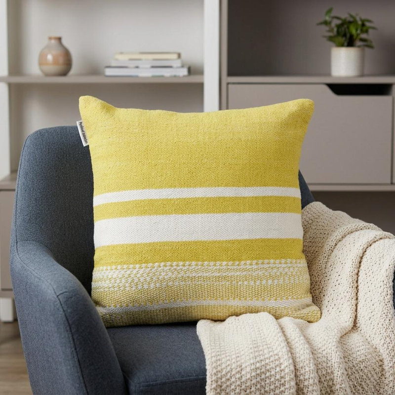 Coussin 18 "en coton rayé jaune et blanc