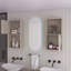 Pharmacie Florence, salle de bain-358780620
