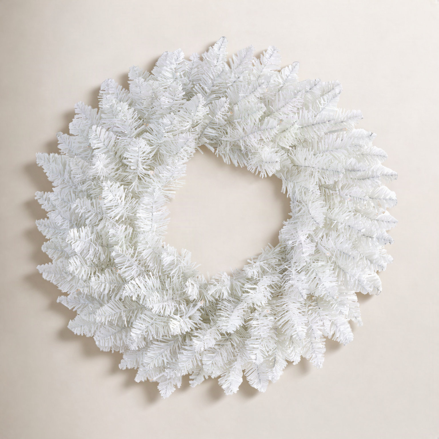18" Pre-Lit Spruce Wreath