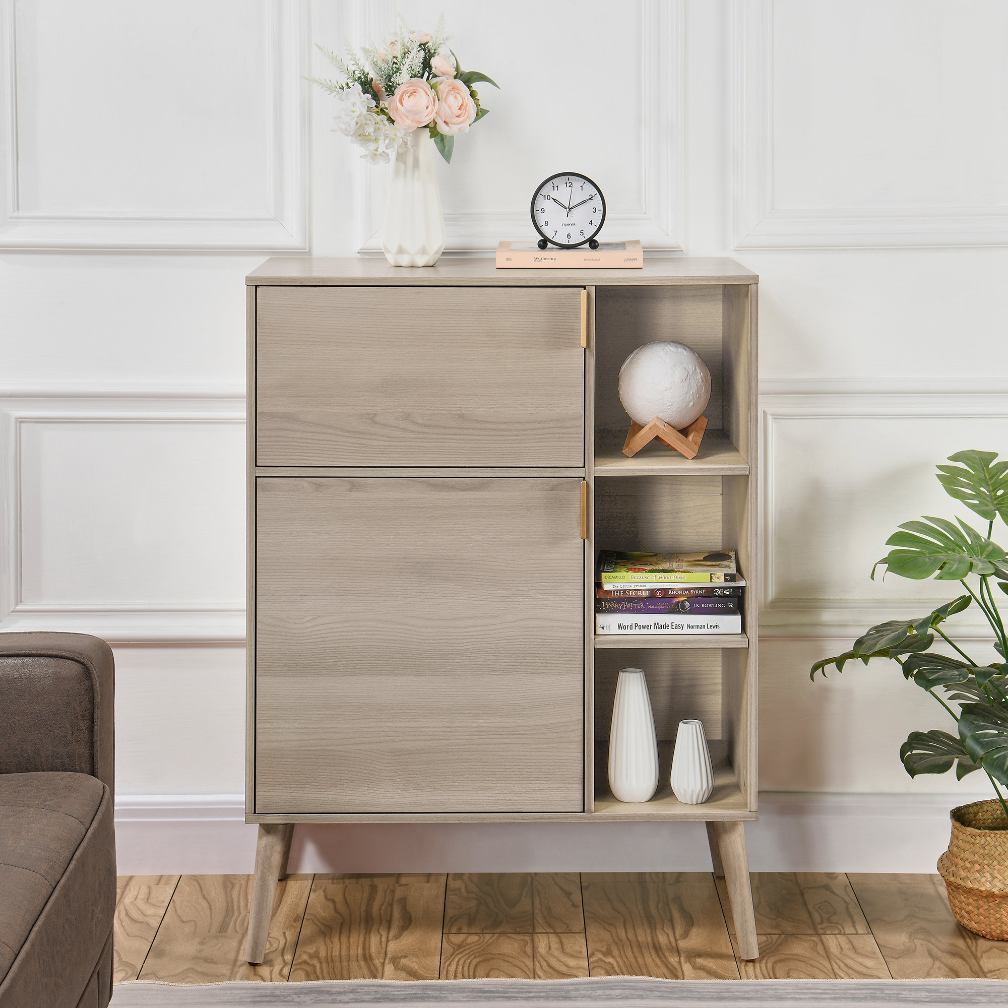 Juwanda Accent Cabinet