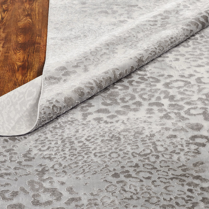 Animal Print Indoor Rug, Runner 2'8" x 8'