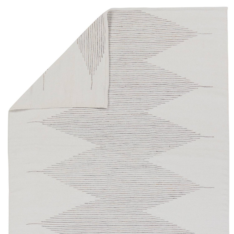 Wendy Jane Flatweave Chevron / Zig Zag Area Rug in Ivory/Gray, Rectangle 8'10" x 11'9"