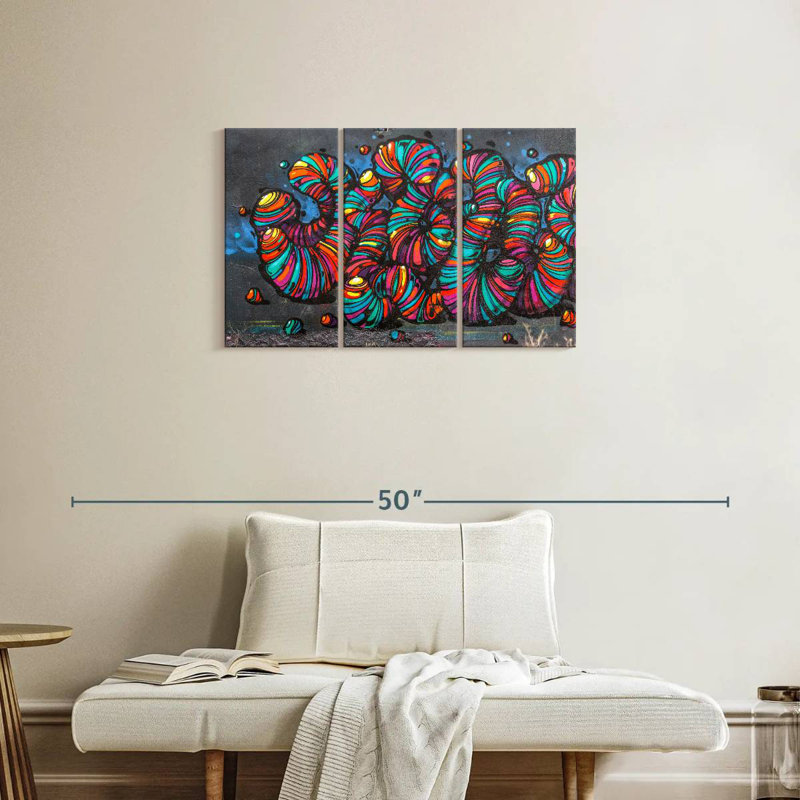 Brampt Street Worms, 20" H x 33" W