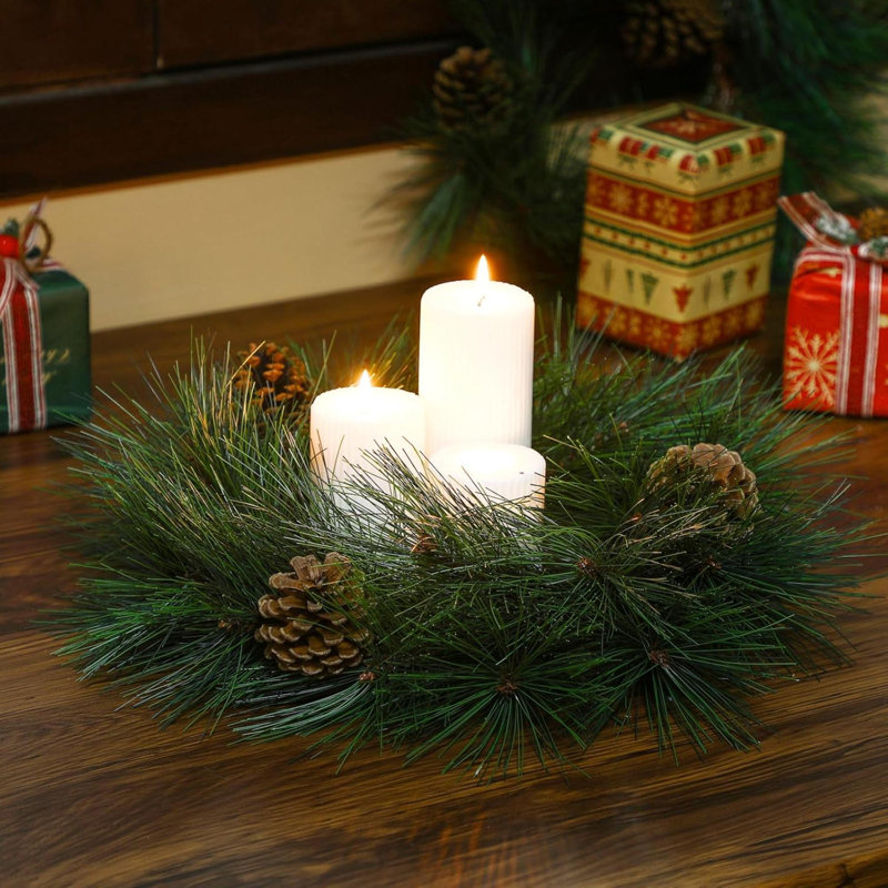 4 pièces d'anneaux de bougie de Noël couronnes, aiguilles, pin et pommes de pin, décorations de Noël, décorations de bougie pour table