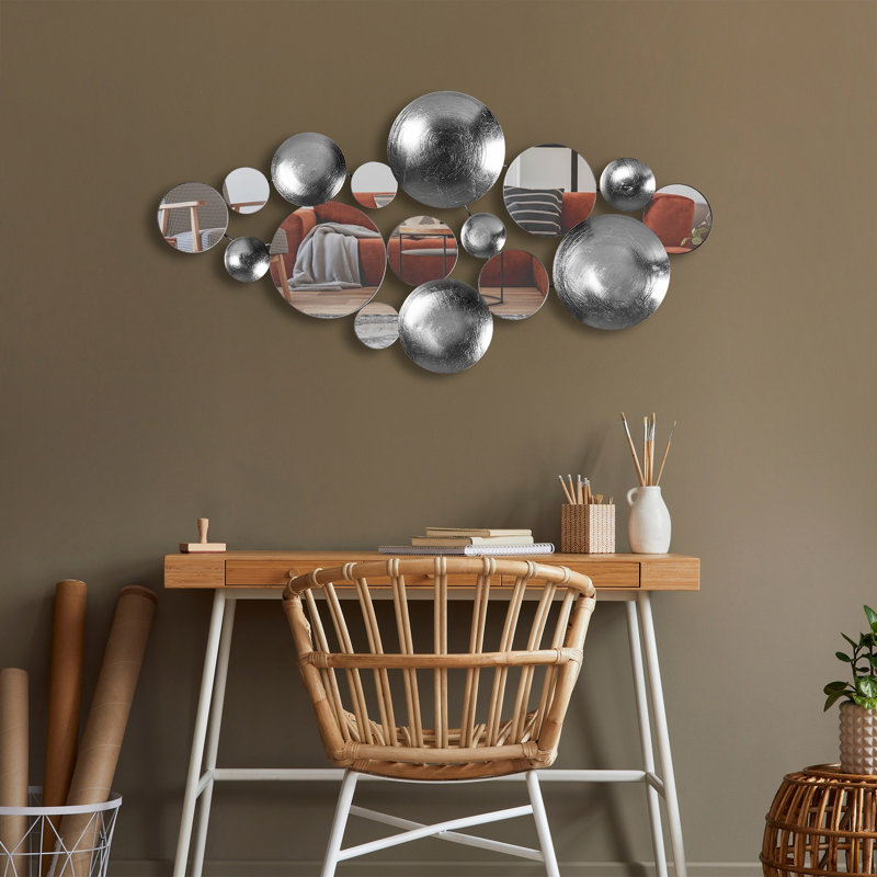 Accessoire mural en métal peint à la main Nykeemah, 45,7 x 23,6 x 1,6 pouces | 100% métal, poids: 6,7 lb | Pièce d'art unique pour la décoration intérieure, le salon ou le bureau | Les variations de couleur ajoutent du caractère à votre espace