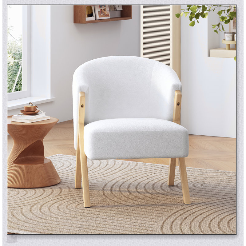 Chaise d'appoint moderne avec revêtement blanc et structure en bois massif, design minimaliste pour le confort et le style dans n'importe quelle pièce