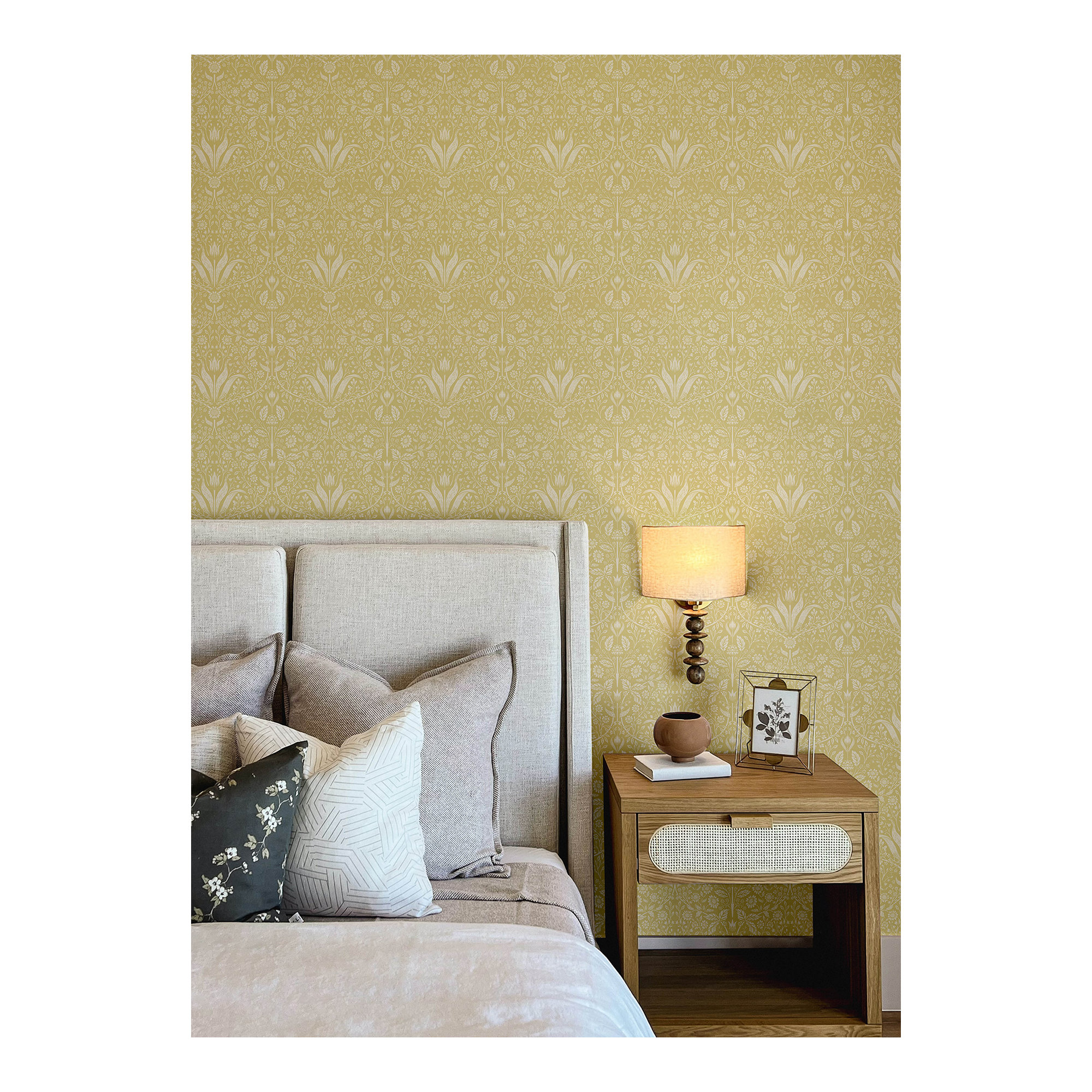 Triste Floral Wallpaper, Yellow