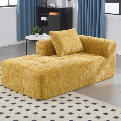 Chenille jaune, spacieuse et ergonomique