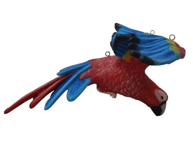 Statue perroquet Ara volant