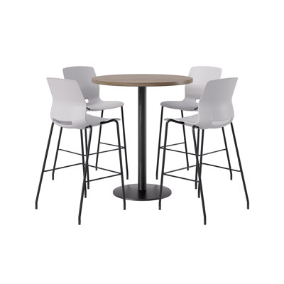 Ensemble repas pour 4 personnes à hauteur de bar