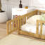 Lit simple au sol avec clôture et porte, lit en bois d'hévéa-124917373-124917374