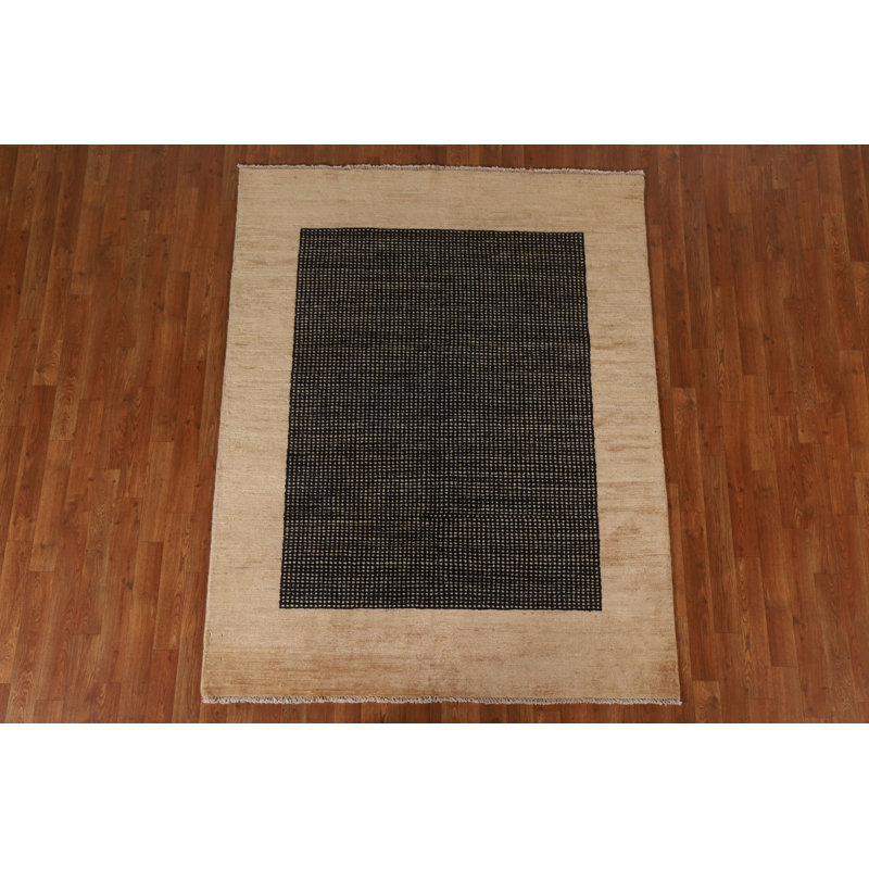 Tapis unique en laine noir 5 pi x 6 pi 4 po One Age