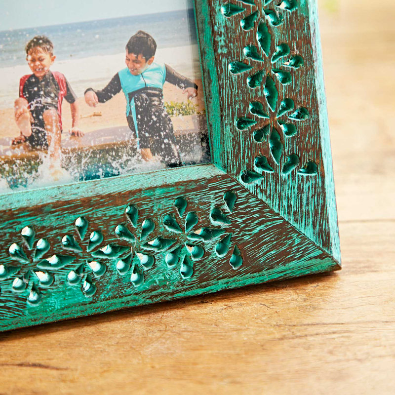 6″ x 4″ Hara Green Distressed Mango Wood Photo Frame, 10.16cm x 15.24cm