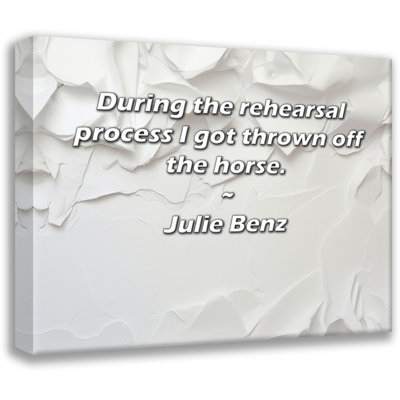 «Astoria Grand Gallery Wrarap Canvas» par Julie Benz: