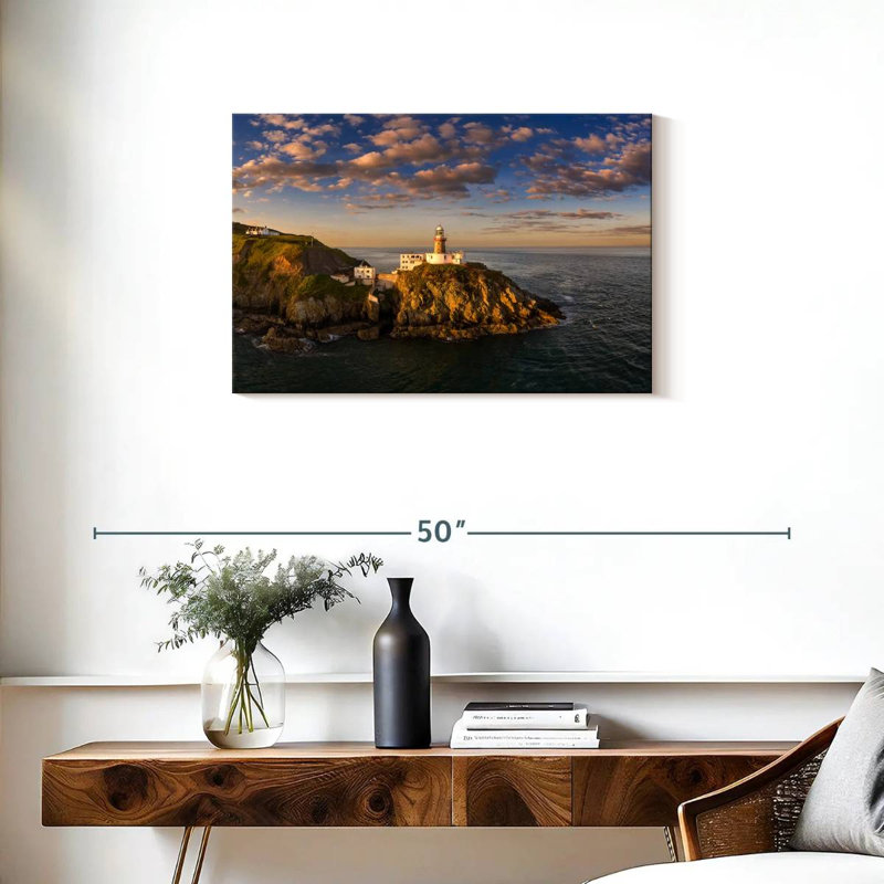 Phare Aletra Berry sur une falaise, H 20 po x l 30 po
