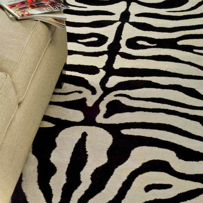 Christoper Hand Tufted Wool Animal Print Rug