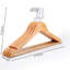 Cintre de luxe en bois massif pour homme-106302071