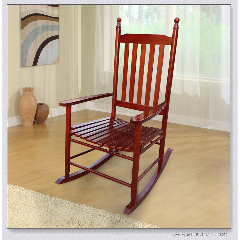 Chaise berçante en bois massif avec dossier à lattes pour une détente et une utilisation extérieure durable, Brun