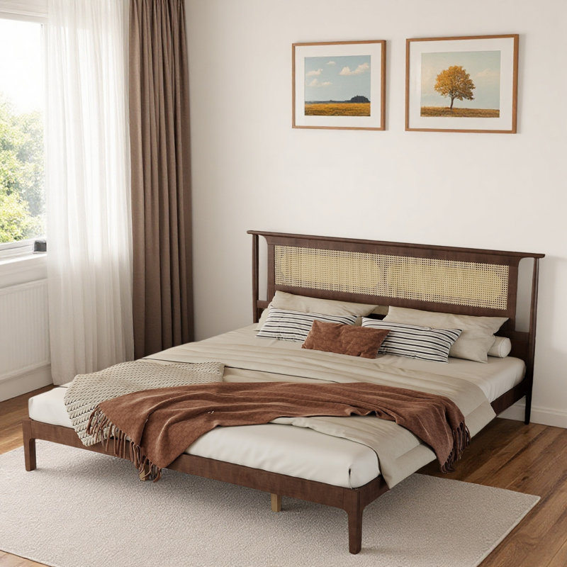 Lit plateforme en bois avec tête de lit en rotin et pieds robustes en bois, Très grand lit, Noyer