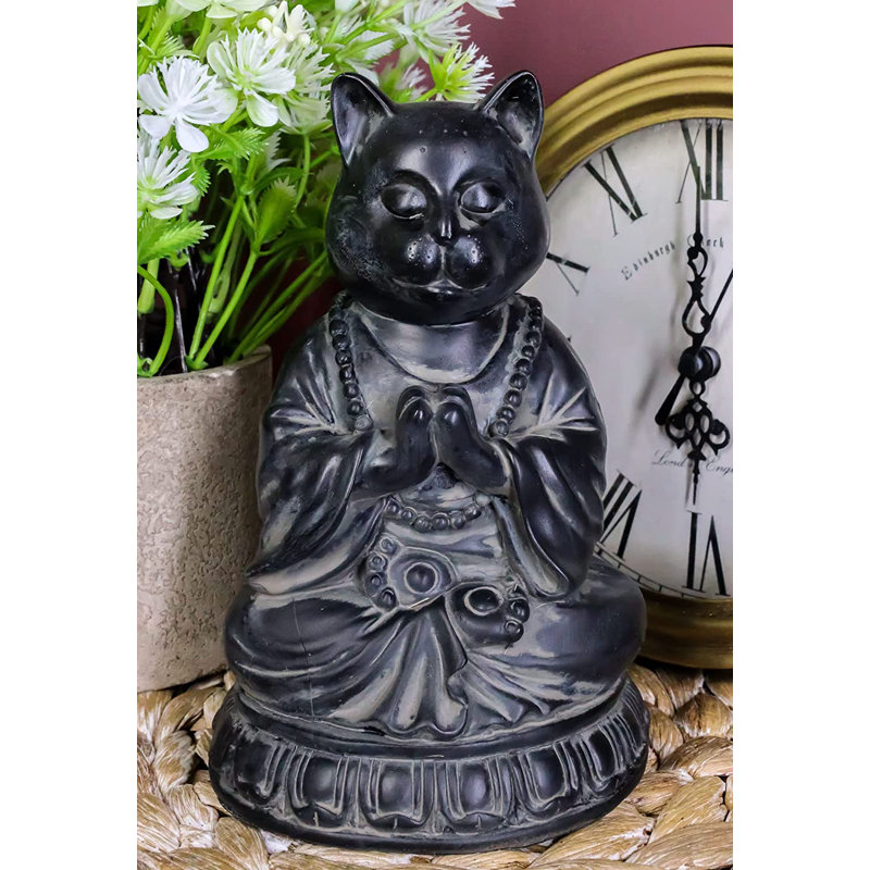 Magas Figurines & Sculptures