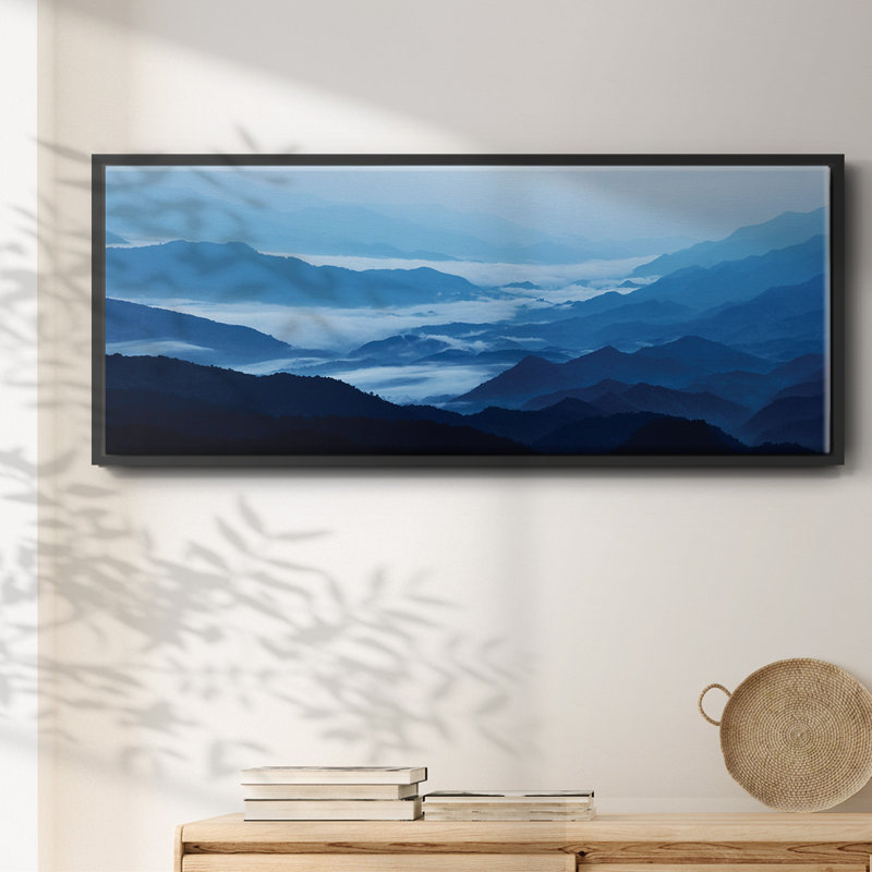 Misty Mountains XIII - Toile encadrée, H 20 po x l 50 po