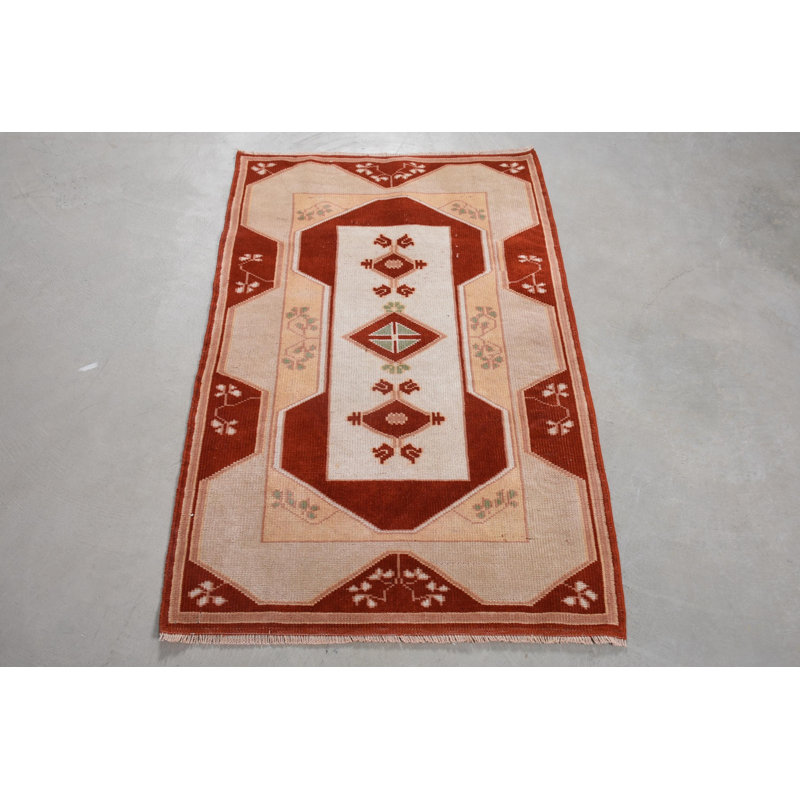 Tapis en laine rouge 29,9 x 46,5 po, motif géométrique traditionnel