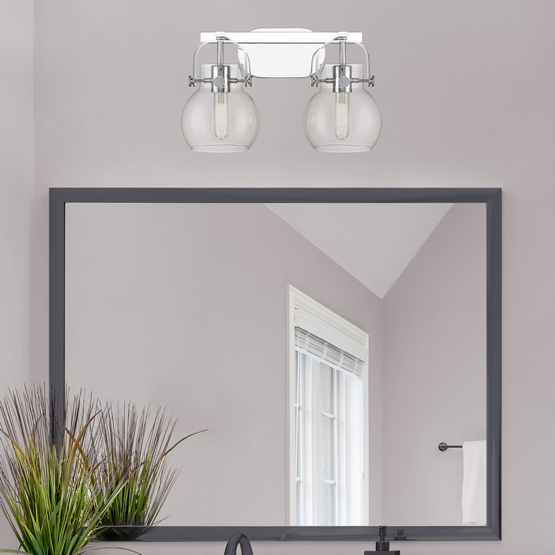 Éclairage pour meuble-lavabo mural 6 po Shueyville, Transparent, Chrome poli, Deux lumières
