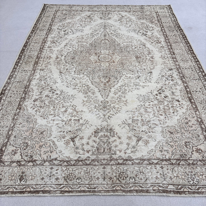 8.6x12.5 Ft Beige Wool Patchwork Rug, Traditional Oversize Rug