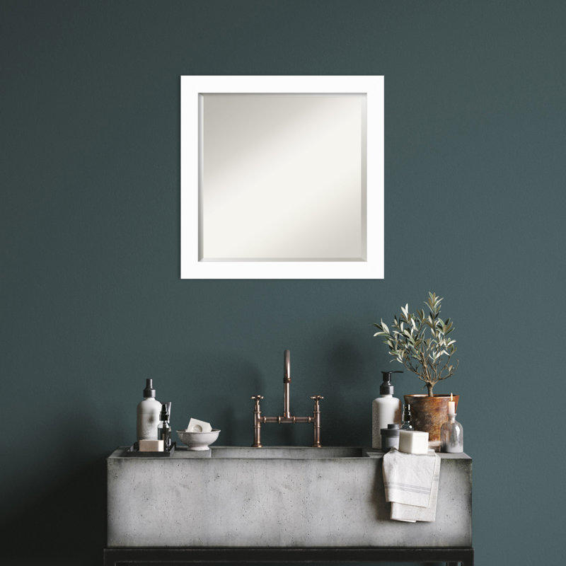 Miroir mural en bois Jimaya, H 23,5 po x l 23,5 po, Blanc, Carré