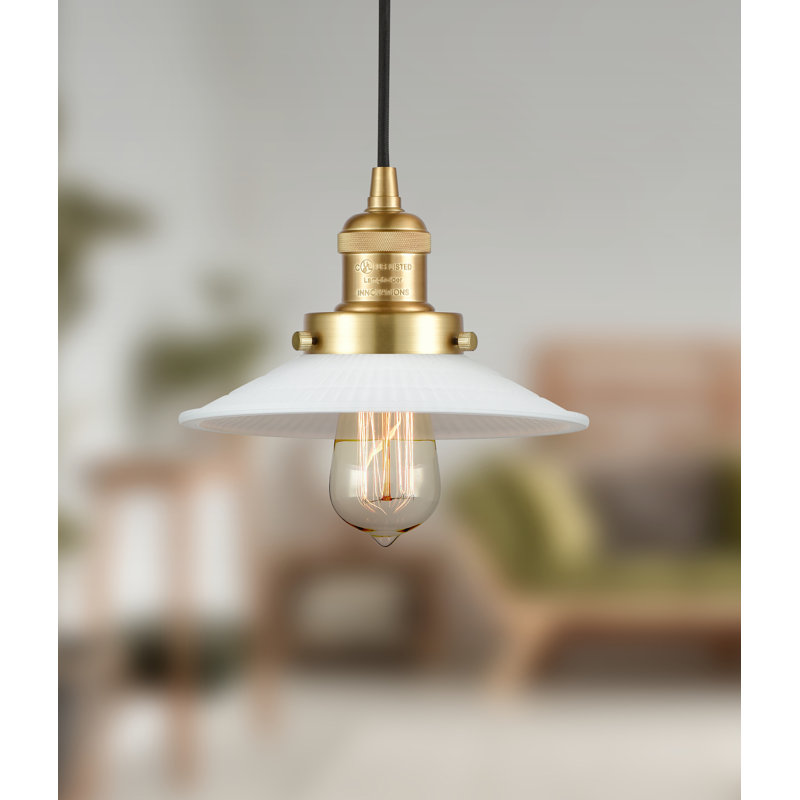 Luminaire suspendu conique 1 lumière Miramontes, Ampoule DEL 6 watts Vinage, Nickel satiné brossé, Matte White Halophane