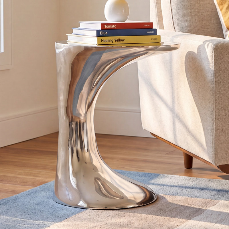 Ryli Side Table