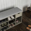 Banc à chaussures, siège rembourré, tiroir, lunettes de soleil, clés, 9, rangement, compartiments latéraux, bottes à lacets, chaussures ouvertes grises et confortables,