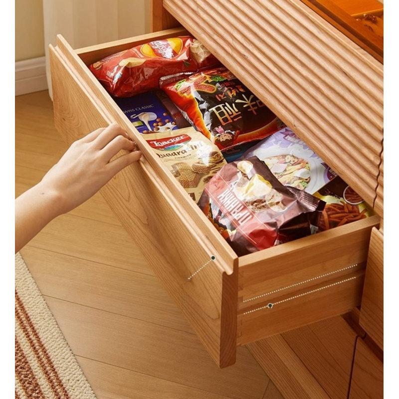Simple And Practical Dressing Table