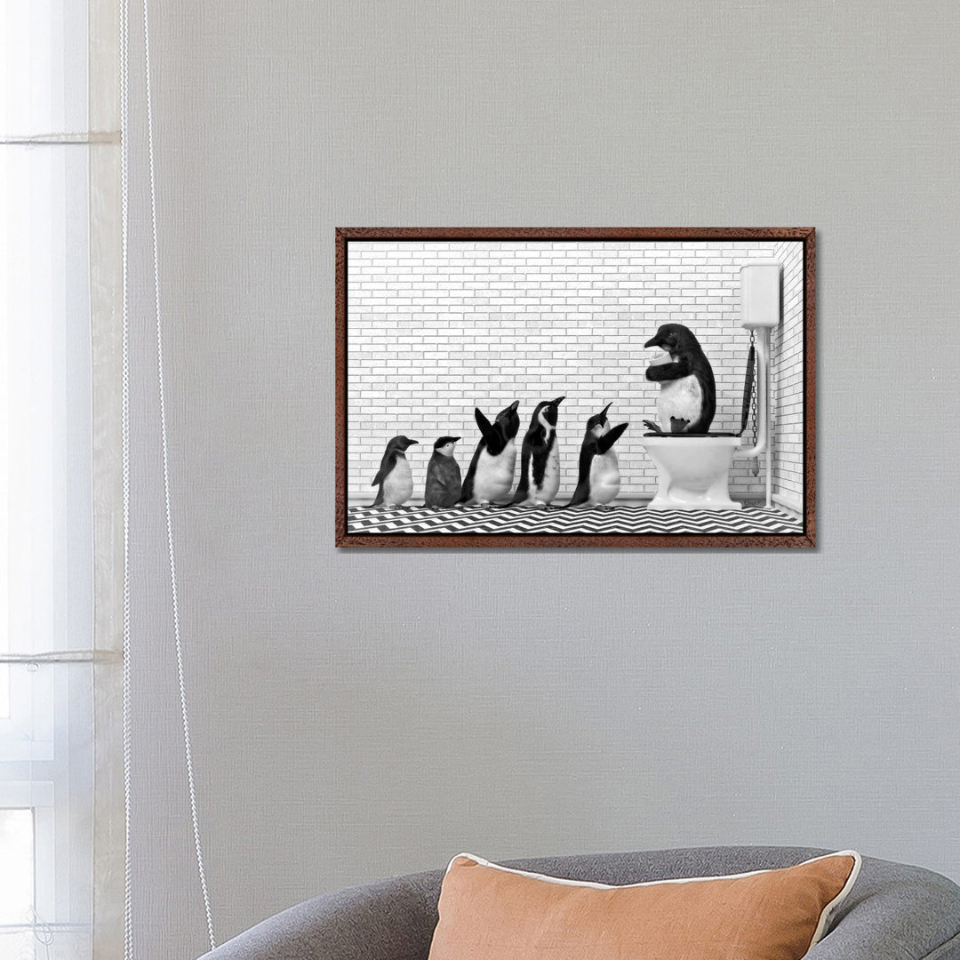 Pinguin-Familie auf der Toilette von Jauffrey Philippe - Galerie-verpackte Leinwand Giclée