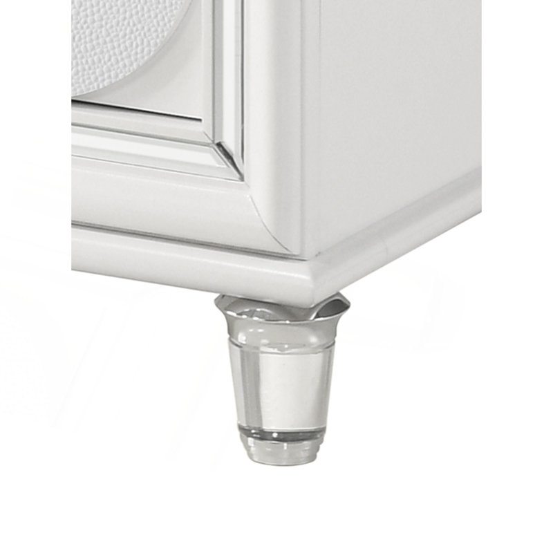 Commode finition perle blanche