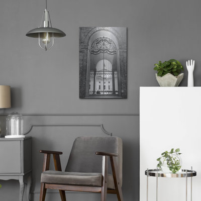 «The Rotunda BNW» par IMB, art mural en métal