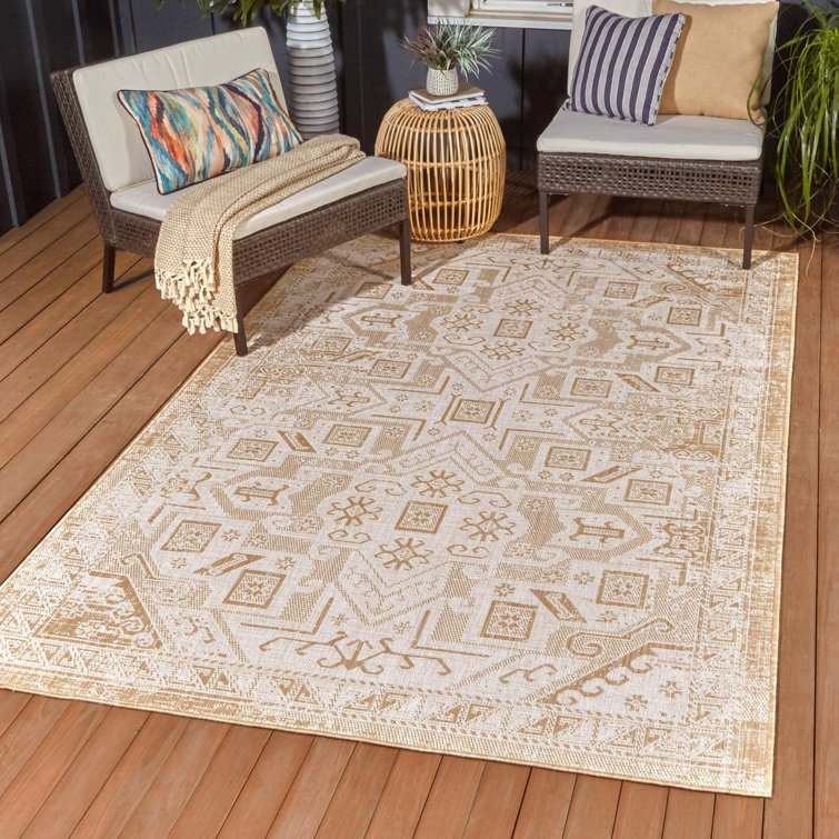 Arletha Geometric Indoor / Outdoor Rug
