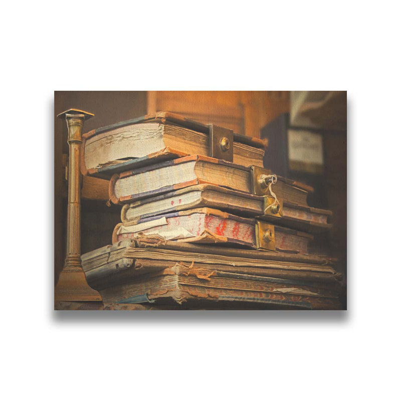 Vieux livres de Hal Halli. Impression sur papier - Montée et encadrée, H 40 po x l 52 po