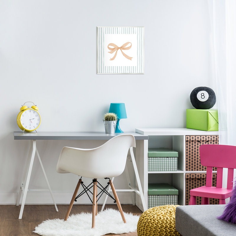 Plaque murale chic chic avec bordure rayée, design par Patricia Pinto