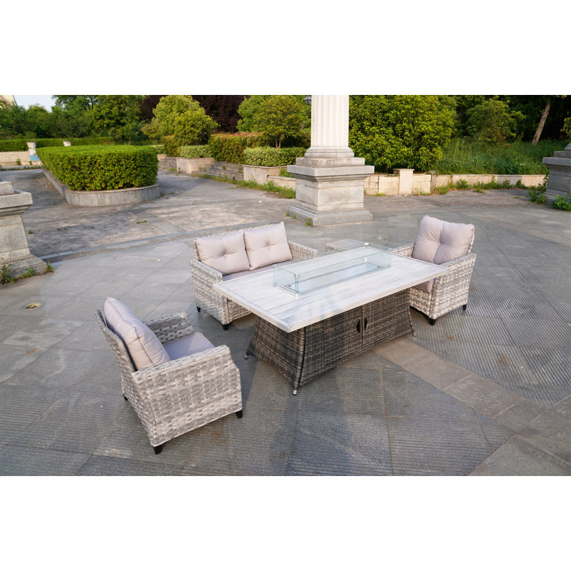 Ensemble de conversation en osier / rotin pour 4 personnes avec coussins Alseepa
