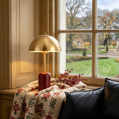 Lampe de table moderne avec abat-jour laiton doré et base en bois massif, lampe de bureau à brancher pour table de chevet de chambre à coucher, salon ou bureau, avec ampoule et interrupteur à cordon