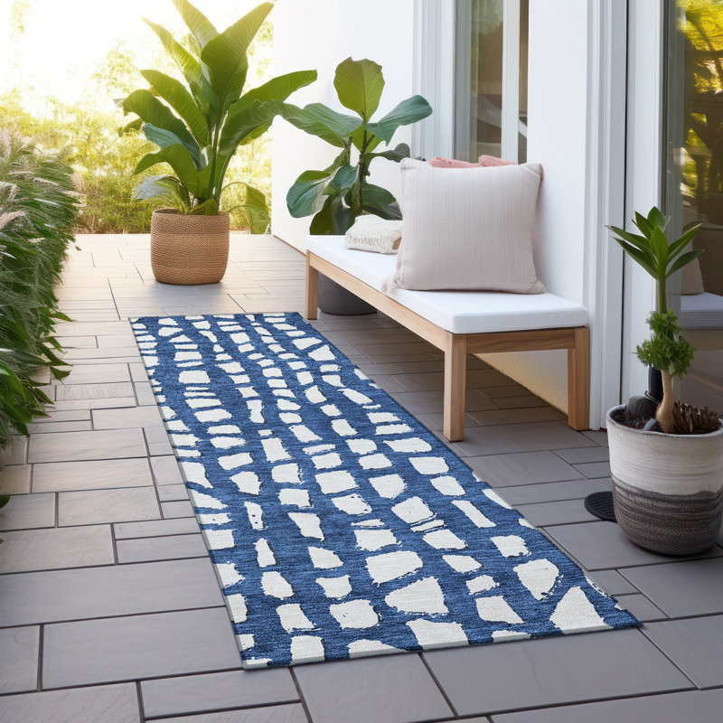 Lamanna Washable Striped Indoor / Outdoor Rug, Runner 2'3" x 7'6"