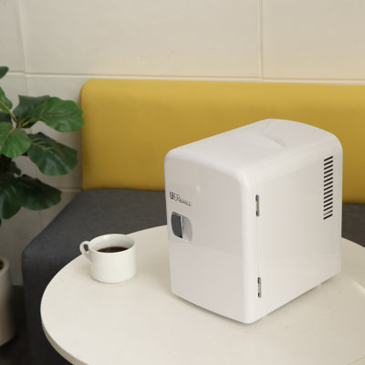 Uber Appliance 0.14 Cubic Feet Portable Countertop Mini Fridge