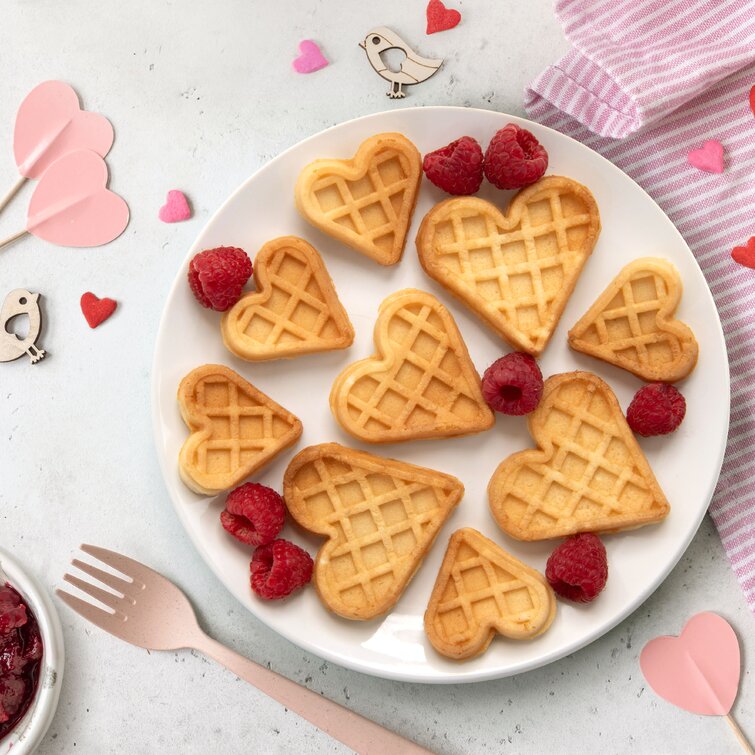 CucinaPro 2.5'' Heart Non Stick Waffle Maker